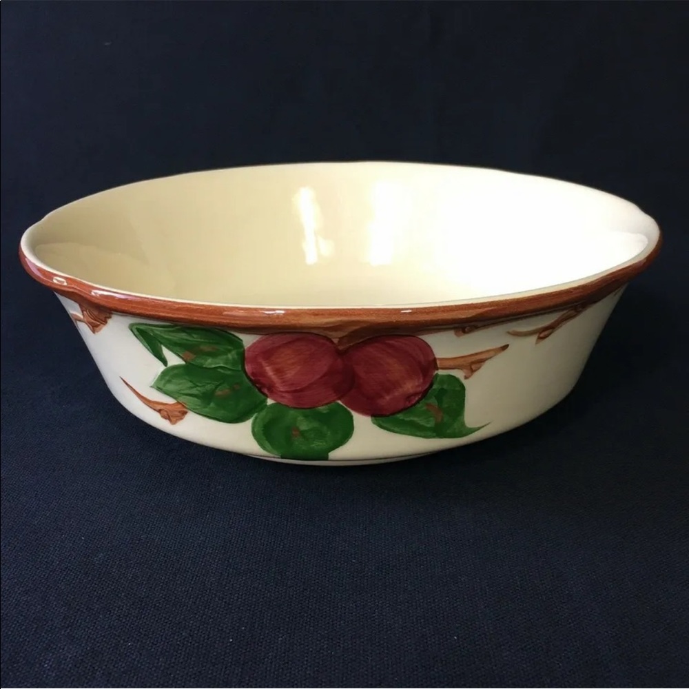 Vintage Fransican APPLE Large 9” Round Vegetable Serving Bowl Dish USA TV Mark